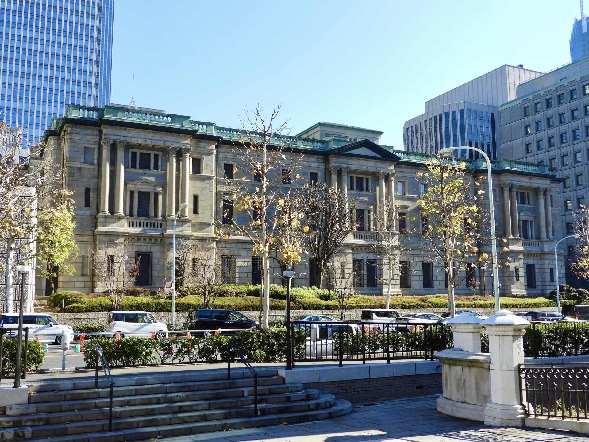 日本銀行